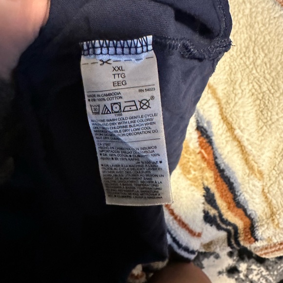 Old navy long sleeve - Picture 4 of 5